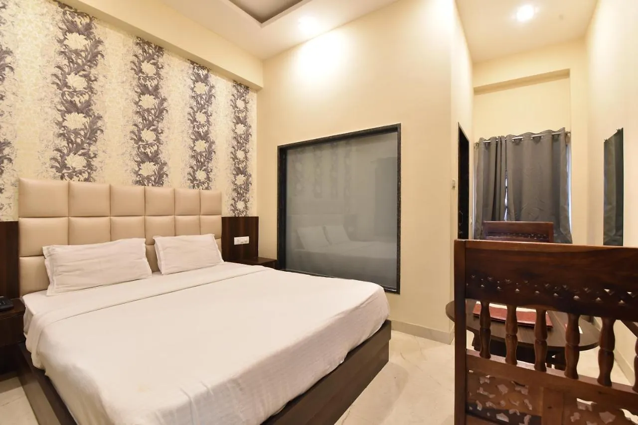 Hotel Dosa Plaza Udaipur