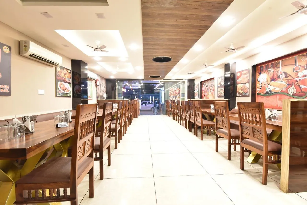 Hotel Dosa Plaza Udaipur 0*,
