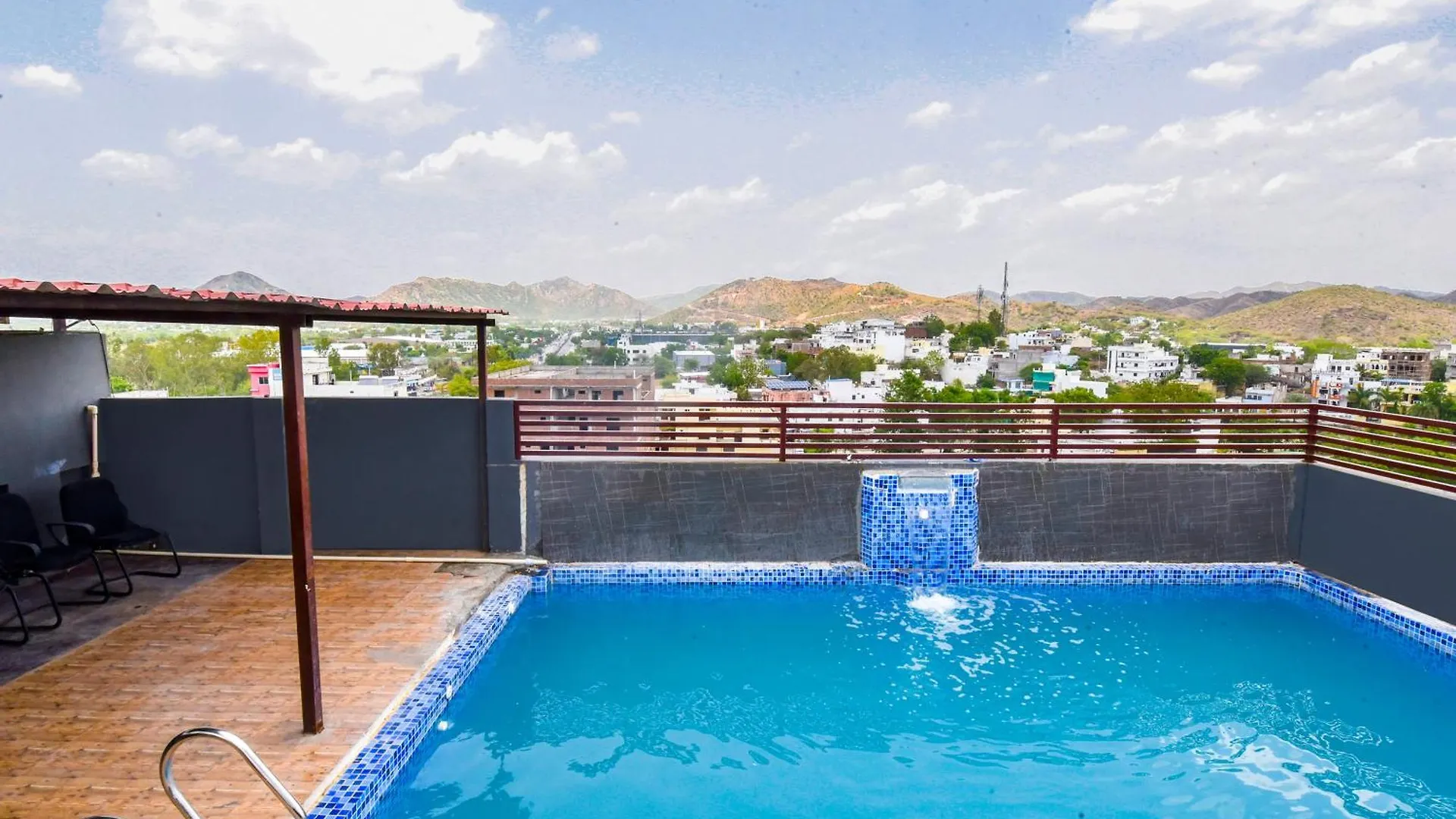 Hotel Dosa Plaza Udaipur